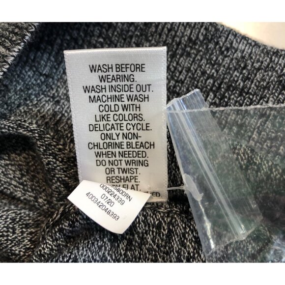 Croft & Barrow Mens Size XL Black/White Flecked V Neck Lightweight Sweater - Picture 9 of 9